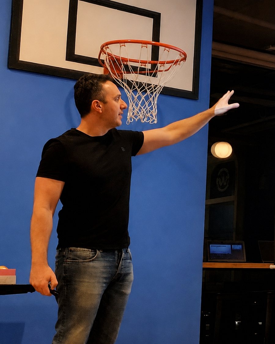 Benny Koyfman presenting in Auckland